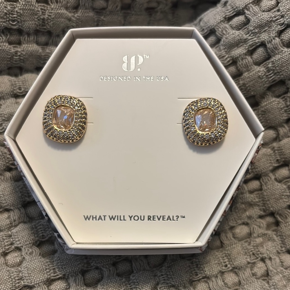 Bomb party April earrings